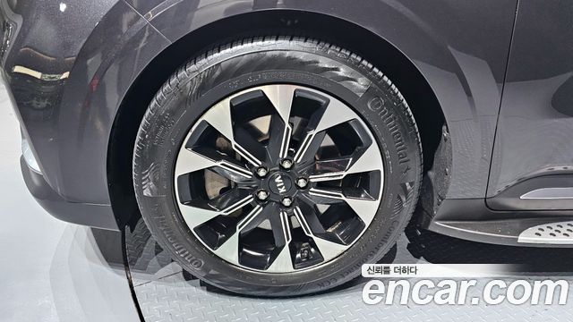 Kia Carnival 7-Seater Signature — пробег 97 107 км — фото 5 из 5