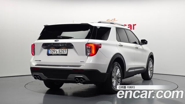 Ford Explorer 3.0 PHEV — пробег 77 445 км — фото 2 из 5