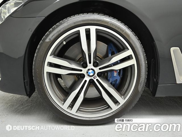 BMW 7-Series M760Li xDrive — пробег 120 000 км — фото 5 из 5