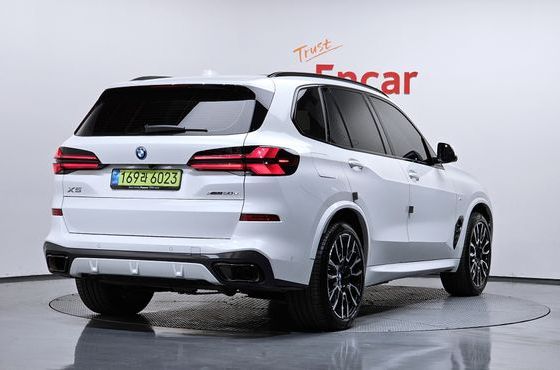 BMW X5 xDrive 50e M Sport — пробег 5 420 км — фото 2 из 5