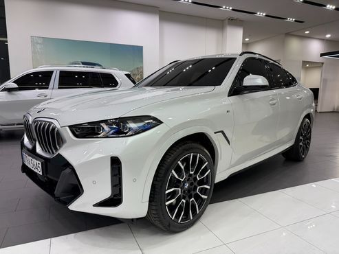 BMW X6 xDrive40i M Sport — пробег 1 854 км — фото 3 из 5