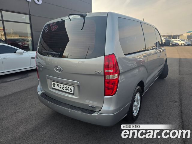 Hyundai Starex 3-Seater LPi VAN CVX Luxury — пробег 118 800 км — фото 2 из 5