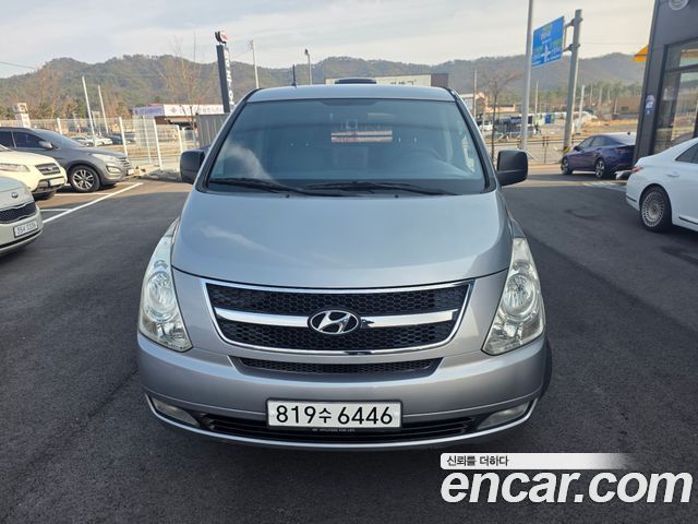 Hyundai Starex 3-Seater LPi VAN CVX Luxury — пробег 118 800 км — фото 3 из 5