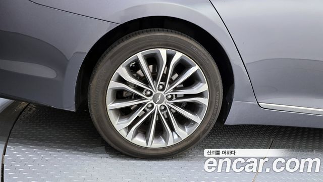 Hyundai Genesis из Кореи Encar