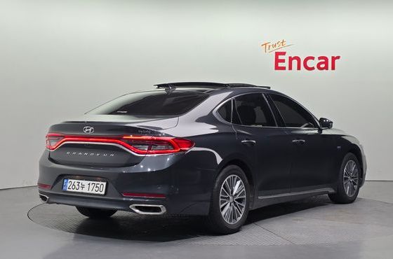 Hyundai Grandeur Exclusive Special — пробег 67 094 км — фото 2 из 5