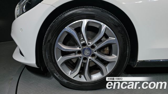 Mercedes-Benz C-Class из Кореи Encar