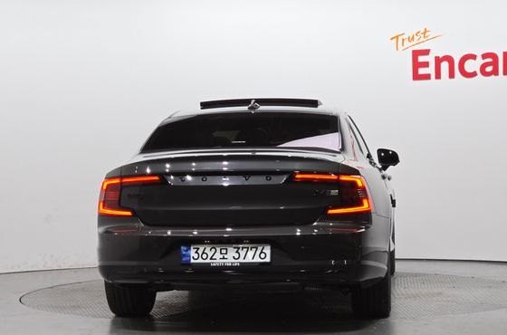 Volvo S90 B6 AWD Ultra Bright — пробег 26 801 км — фото 4 из 5