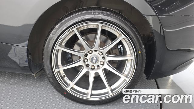 Hyundai Genesis из Кореи Encar