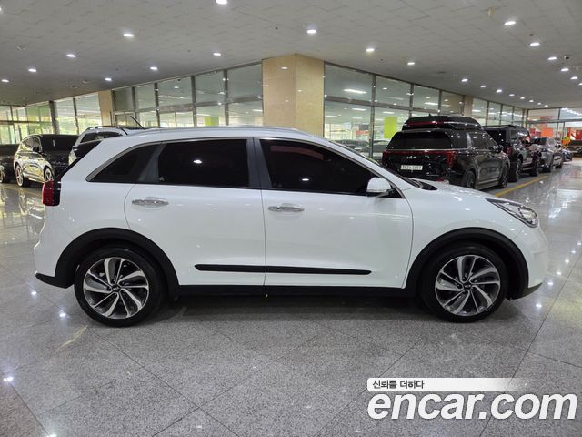 Kia Niro из Кореи Encar
