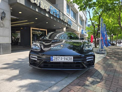 Porsche Panamera 2.9 AWD Platinum Edition — пробег 39 900 км — фото 3 из 5