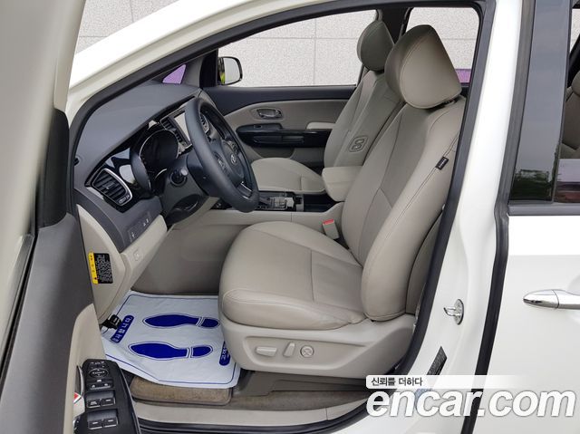 Kia Carnival из Кореи Encar