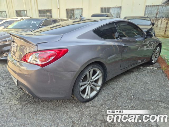 Hyundai Genesis из Кореи Encar