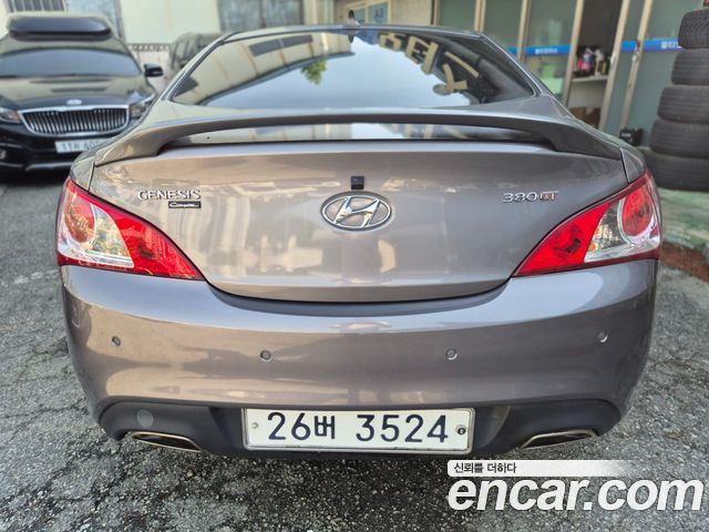 Hyundai Genesis из Кореи Encar