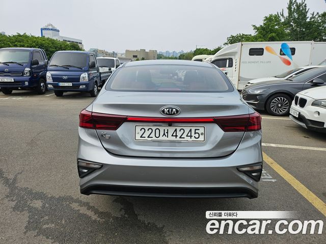 Kia K3 из Кореи Encar