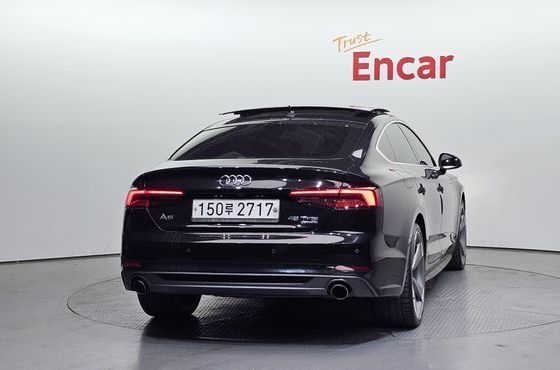 Audi A5 45 TFSI Quattro Premium Sportback — пробег 79 180 км — фото 4 из 5