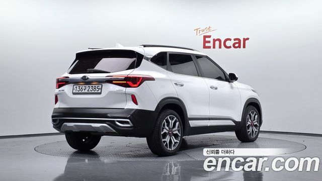 Kia Seltos из Кореи Encar