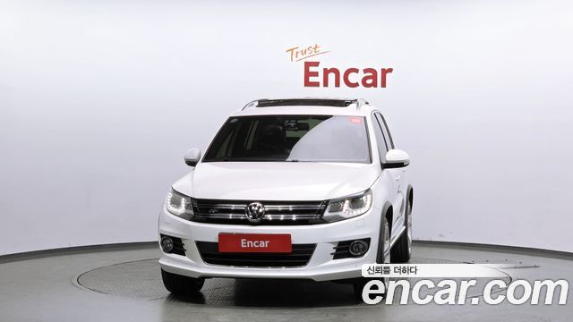 Volkswagen Tiguan 2.0 TDI R-Line 5N — пробег 144 341 км — фото 3 из 5