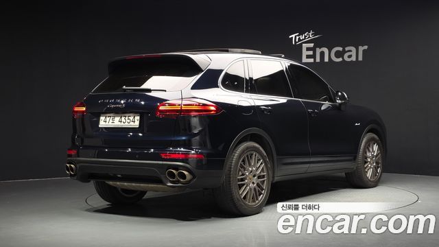 Porsche Cayenne 4.2 S Diesel 958 — пробег 117 245 км — фото 2 из 5
