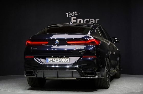 BMW X6 M50i — пробег 94 517 км — фото 4 из 5