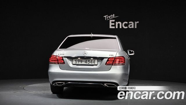 Mercedes-Benz E-Class E220 CDI Avantgarde — пробег 153 108 км — фото 4 из 5
