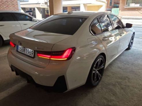 BMW 3-Series 320i M Sport — пробег 900 км — фото 2 из 5