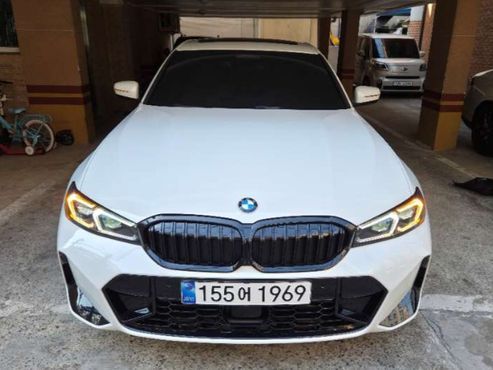 BMW 3-Series 320i M Sport — пробег 900 км — фото 3 из 5
