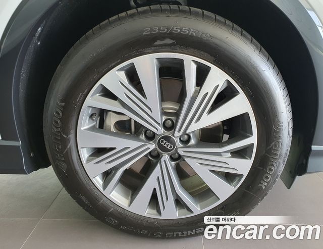 Audi Q4 e-tron из Кореи Encar