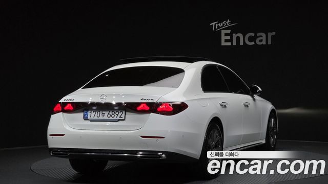 Mercedes-Benz E-Class E220d 4MATIC Exclusive — пробег 14 155 км — фото 2 из 5