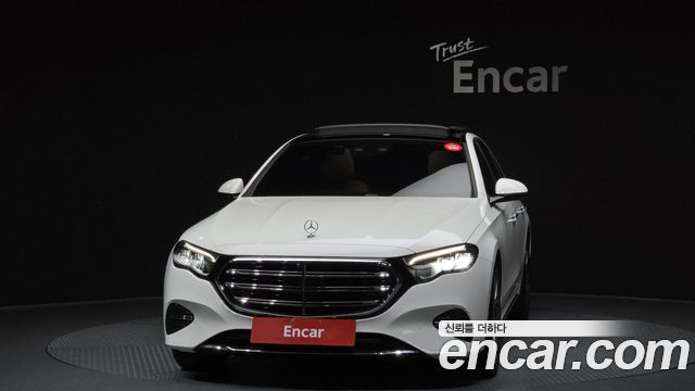 Mercedes-Benz E-Class E220d 4MATIC Exclusive — пробег 14 155 км — фото 3 из 5