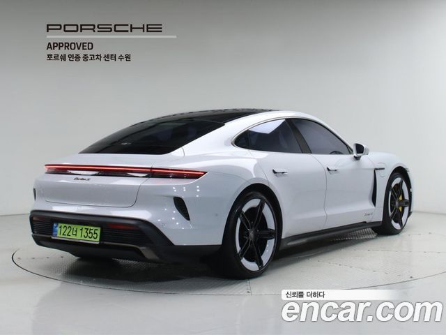 Porsche Taycan из Кореи Encar