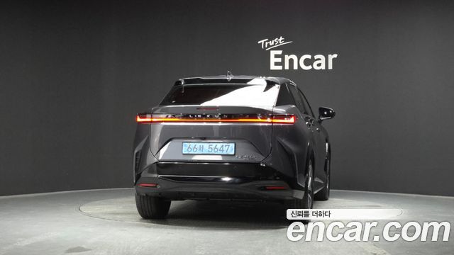 Lexus RZ из Кореи Encar