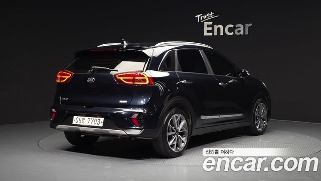 Kia Niro 1.6 HEV Noblesse Special — пробег 169 127 км — фото 2 из 5
