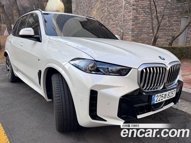 BMW X5 xDrive 40i M Sport — пробег 13 025 км — фото 1 из 5