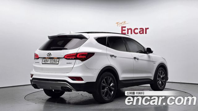 Hyundai Santafe Diesel 2.0 2WD 1 Million — пробег 137 663 км — фото 2 из 5