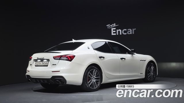 Maserati Ghibli из Кореи Encar