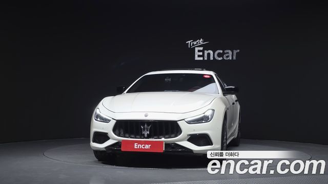 Maserati Ghibli из Кореи Encar