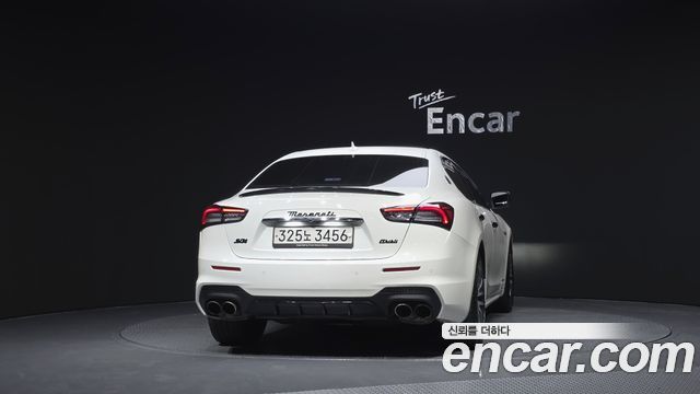 Maserati Ghibli из Кореи Encar