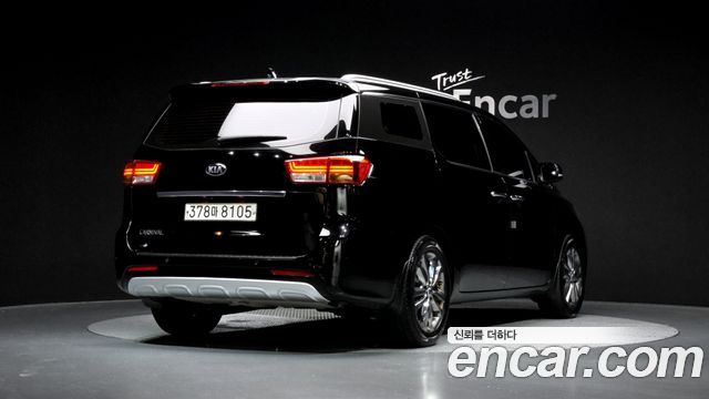 Kia Carnival из Кореи Encar