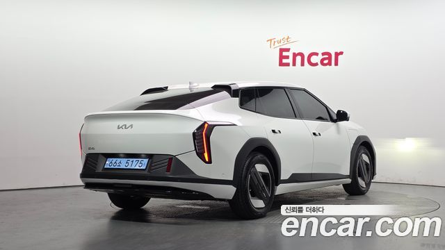 Kia EV4 из Кореи Encar