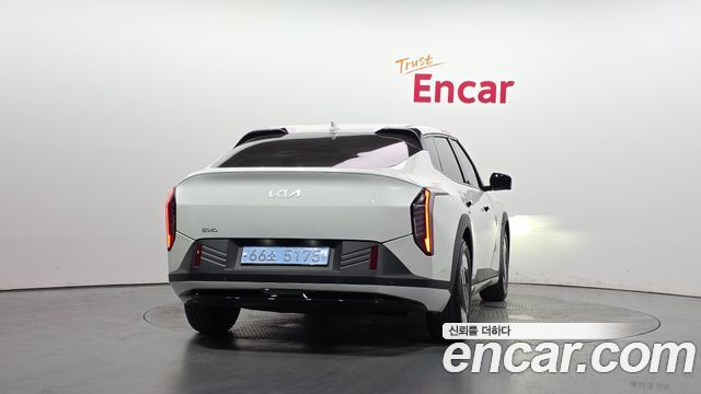 Kia EV4 из Кореи Encar