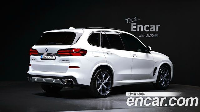 BMW X5 xDrive 40i M Sport — пробег 4 087 км — фото 2 из 5
