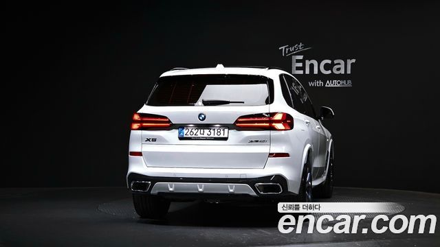 BMW X5 xDrive 40i M Sport — пробег 4 087 км — фото 4 из 5