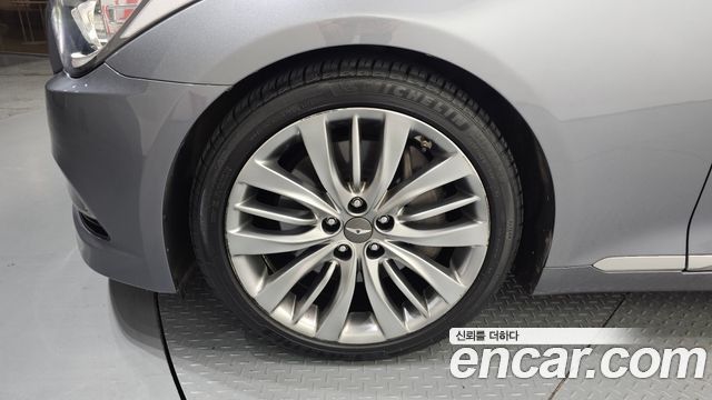 Hyundai Genesis из Кореи Encar