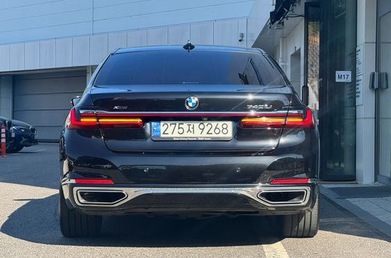 BMW 7-Series 740Li xDrive Design Pure Excellence — пробег 187 164 км — фото 4 из 5