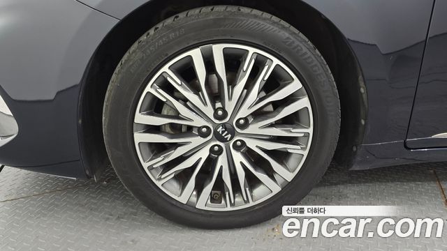 Kia K7 из Кореи Encar