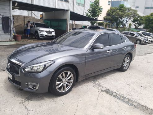 Infiniti Q70 3.7 AWD — пробег 156 940 км — фото 1 из 5