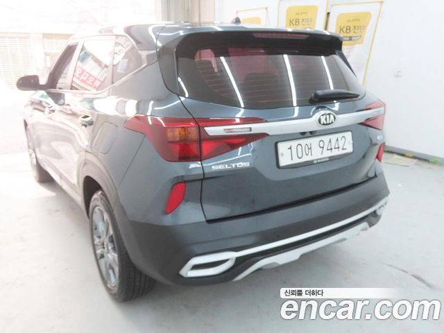 Kia Seltos из Кореи Encar