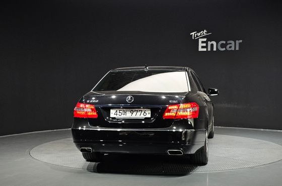 Mercedes-Benz E-Class E220 CDI Avantgarde — пробег 125 755 км — фото 4 из 5