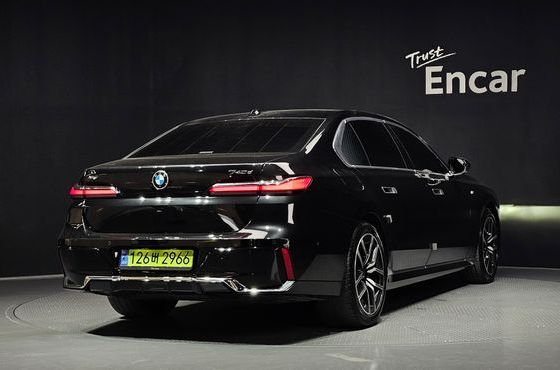 BMW 7-Series 740d xDrive M Sport — пробег 59 022 км — фото 2 из 5