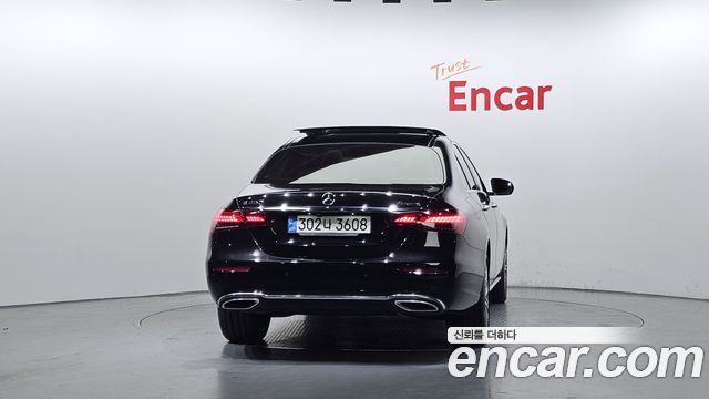Mercedes-Benz E-Class из Кореи Encar